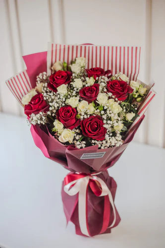Send Flower Bouquet in Karachi