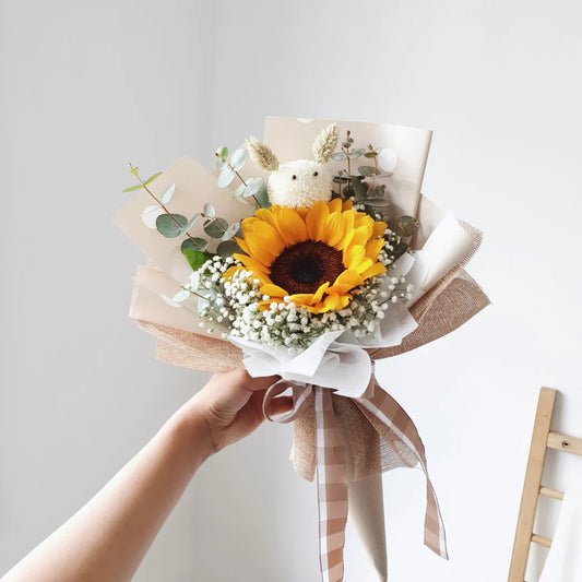 Cute and Small Flower Bouquet delivery