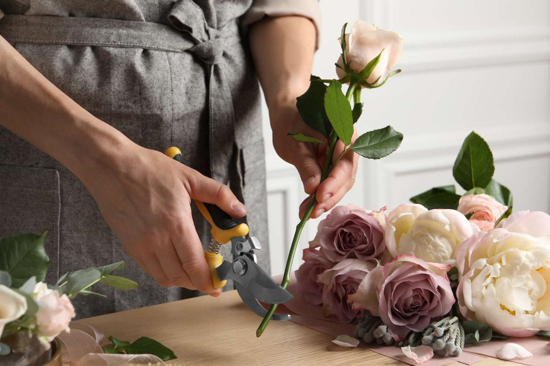 How Do Top Florists Take Care Of A Flower Bouquet?