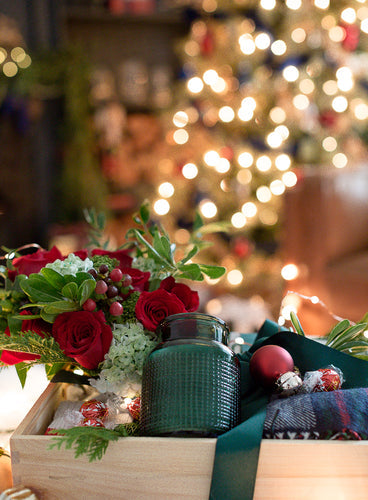 Top Ideas to Send Christmas Flowers and Gifts