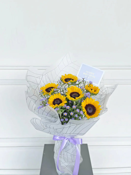A Flower bouquet makes the Day Extra special