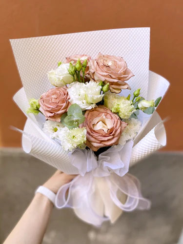 Small Flower Bouquet in Karachi