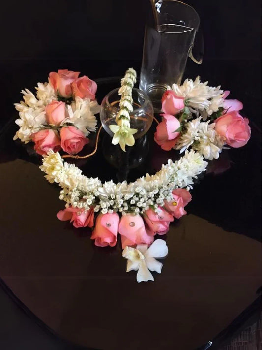 Flower jewelry for wedding events