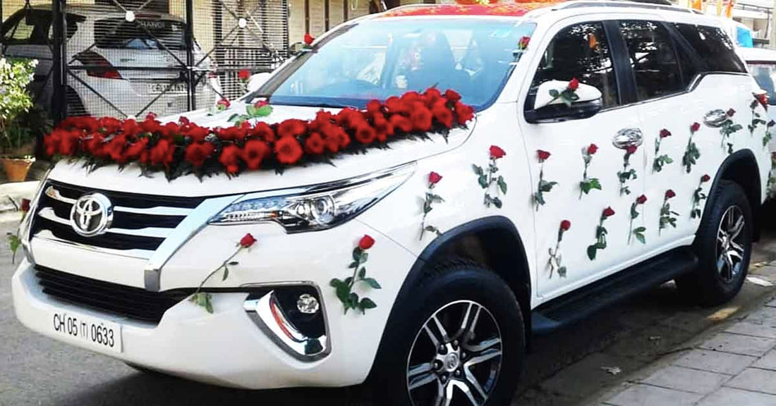 Fortuner car decoration for wedding