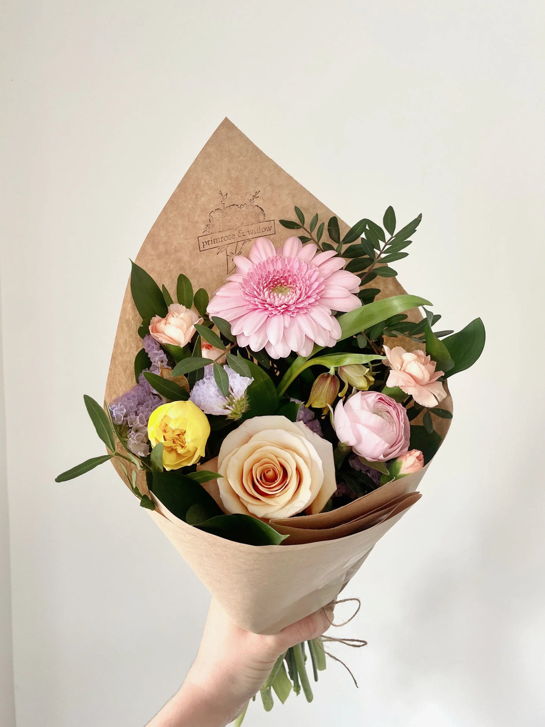 Cheap flower bouquet price in Pakistan