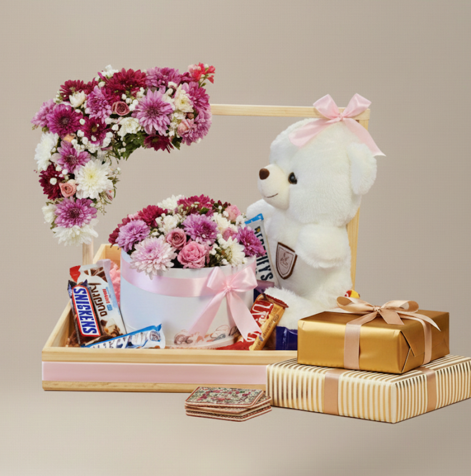 Gift Box and Baskets for her and him in pakistan