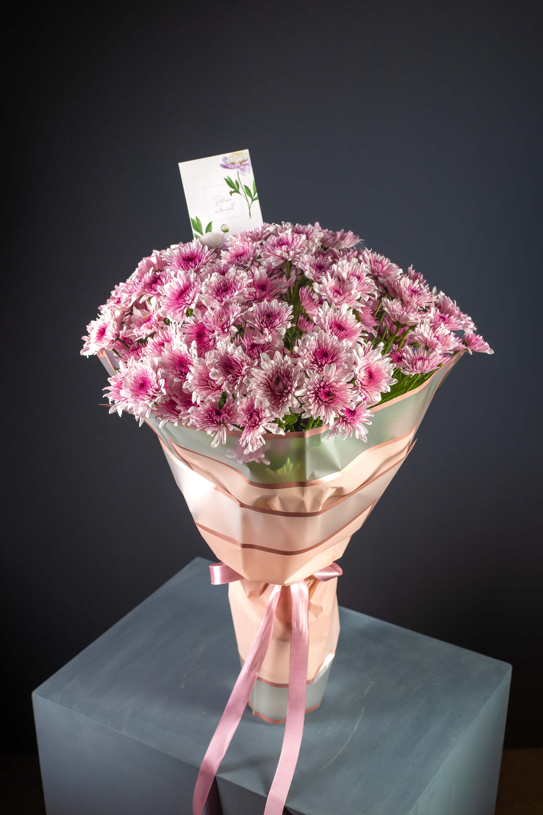 20 CHRYS Charming flower bouquet