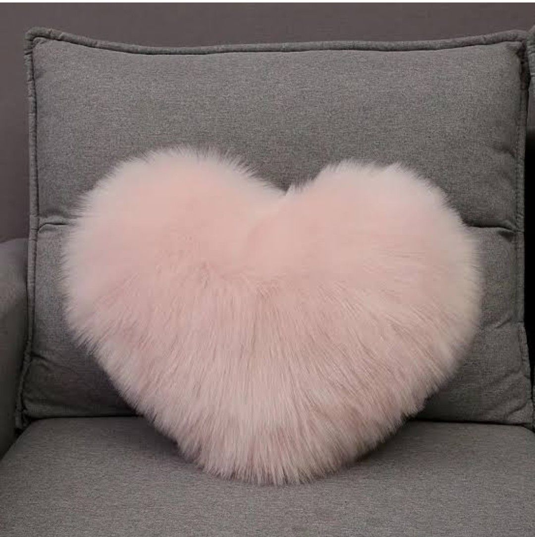 Soft black heart-shaped faux fur cushion – romantic decorative pillow gift for Valentine’s Day or anniversaries in Pakistan
