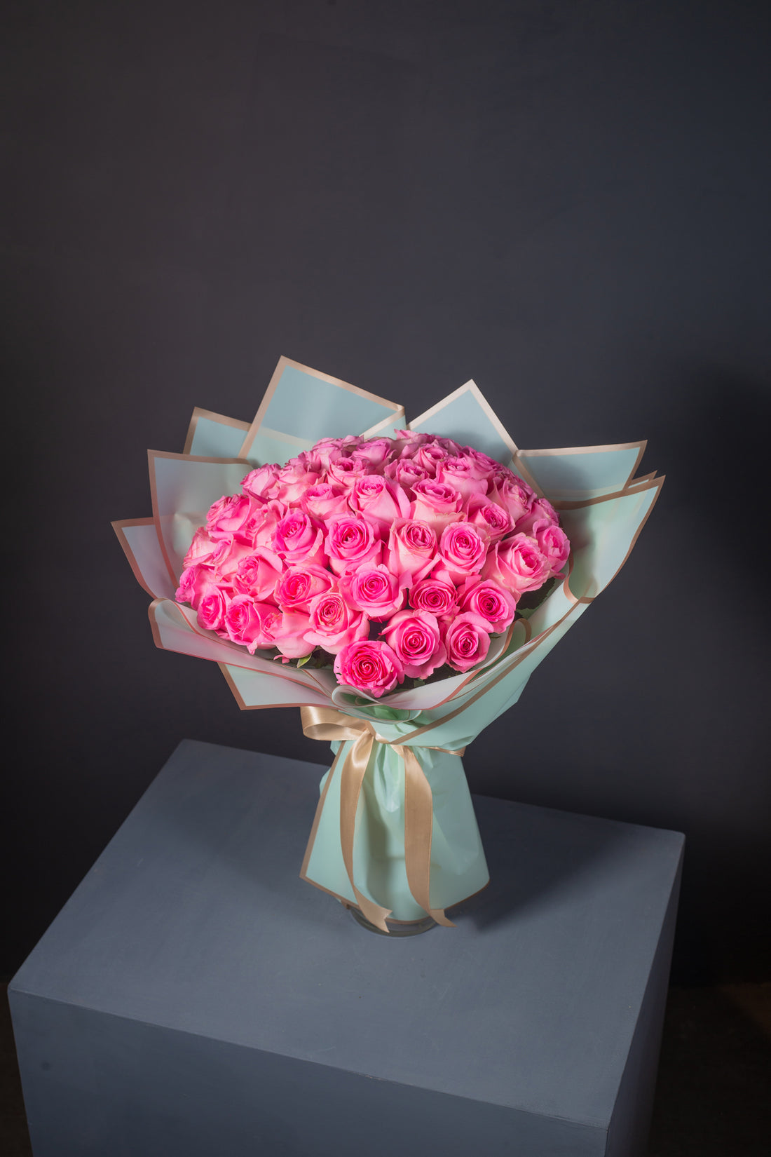 Beautiful 50 pink roses -  Flower Bouquet