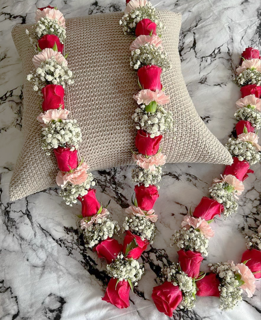 Red Roses Mala/Haar for Weddings and Events in Lahore